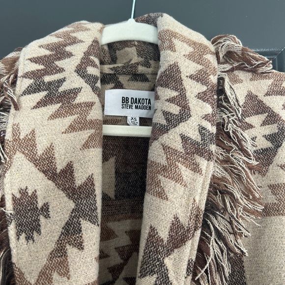 BB Dakota NWT Steve Madden Fringe Western Southwest Fringe Open Front Coat XS - Picture 2 of 4